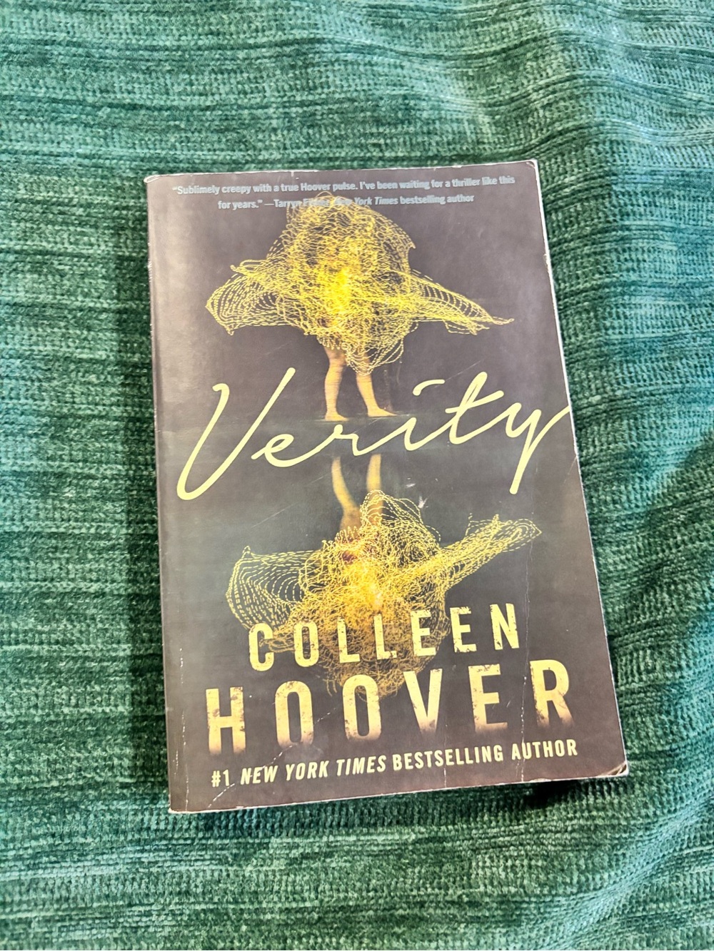 Verity by Colleen Hoover - Black & Yellow Paperback Back Cover